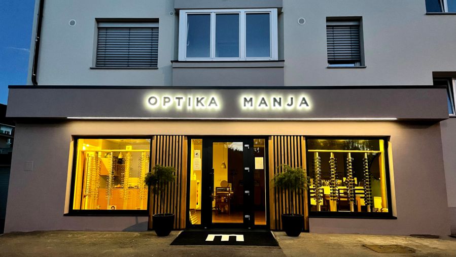 Optometrija in optika Manja